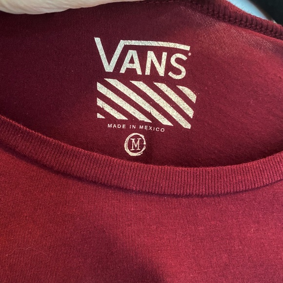♥️💖 Vans Deep Burgundy Shirt Size M - Picture 2 of 2